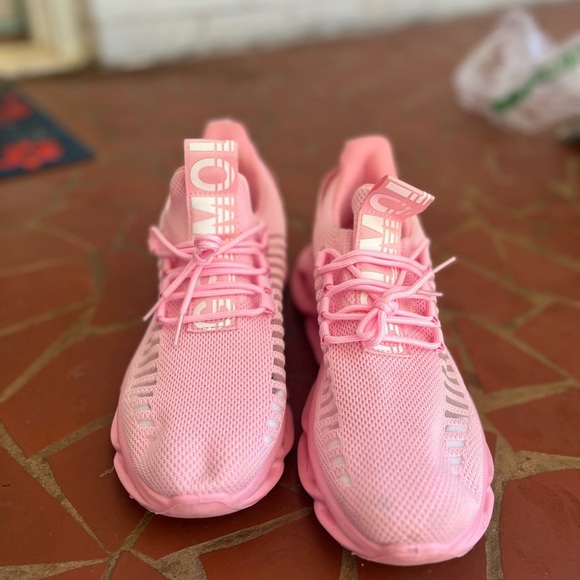 GSLMOLN Womens Pink Sneaker Tennis Shoe Athletic EUR 43 - Picture 2 of 7
